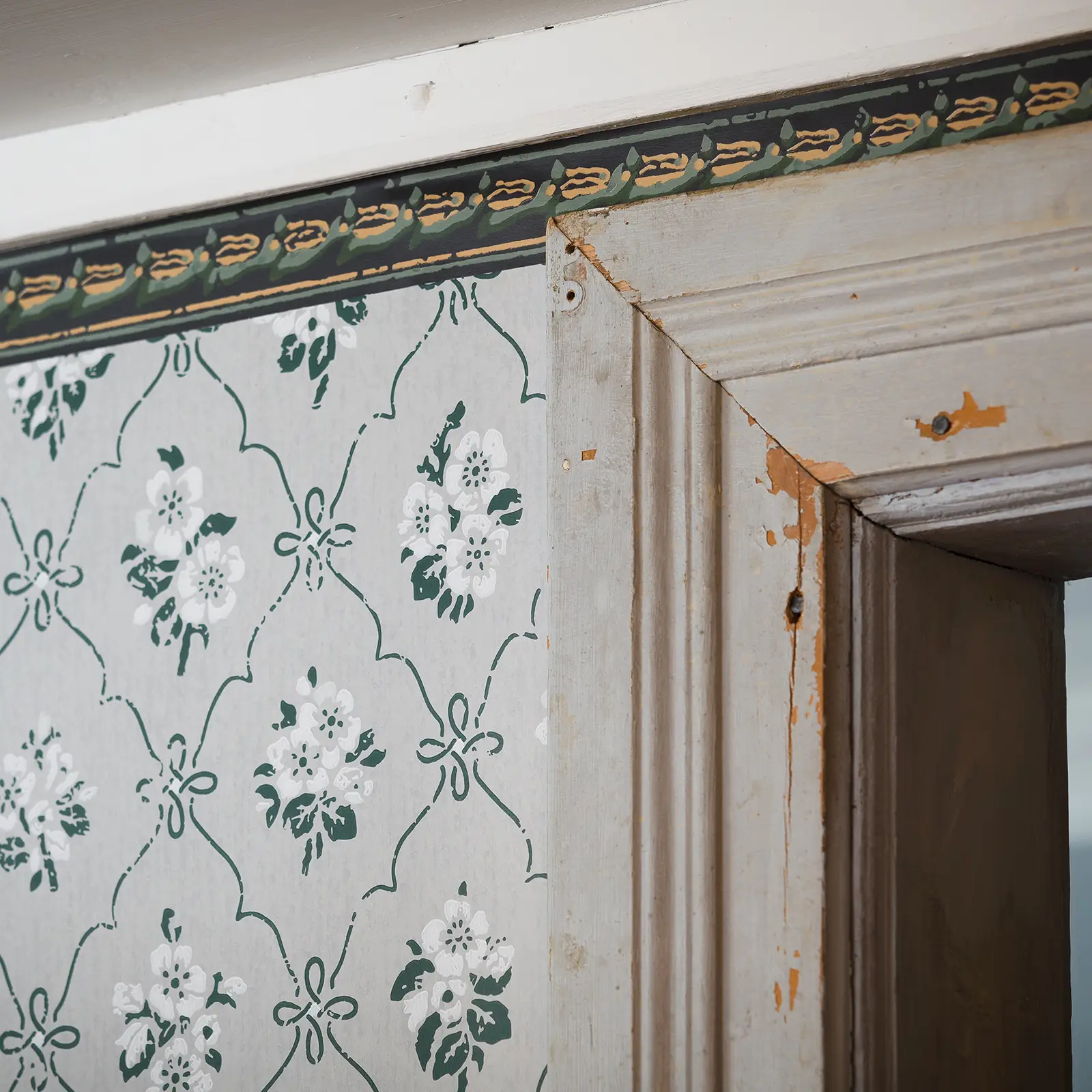 Tapetprov Förmaket grå - Bild 2