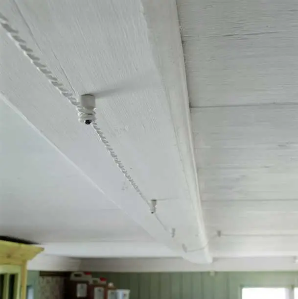 Porslinsisolator ink skruv - Bild 2